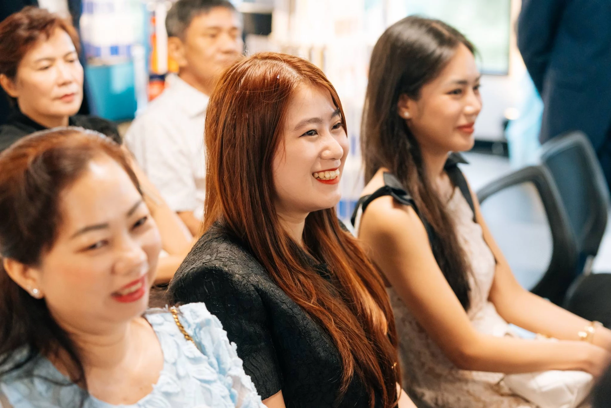 https://static.quochuyanhcorp.vn/17613/2024/Quốc/Apollo Haus/Album ảnh/Khánh thành/khanh-thanh-apollo-haus (69).jpg